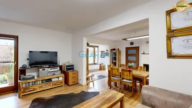 Na predaj 6-izbový dom, 40 m², Bratislava-Lamač, Zelenohorská