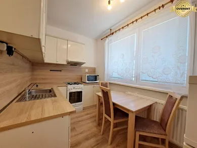 Na prenájom 2-izbový byt, 50 m², Poprad, Dostojevského ulica