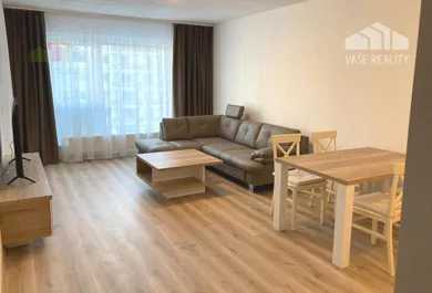 Byty na prenájom 3-izbový, Nitra · €900