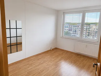 Byty na prenájom 3-izbový, Košice-Juh · €650
