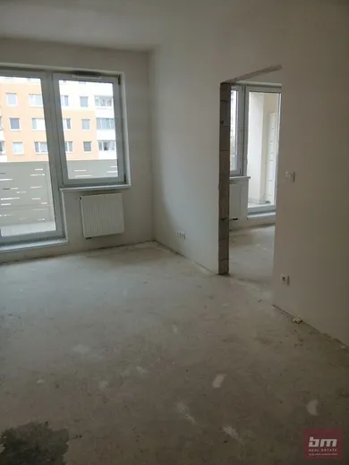 Na predaj 2-izbový byt, 41 m², Bratislava-Petržalka, Farského