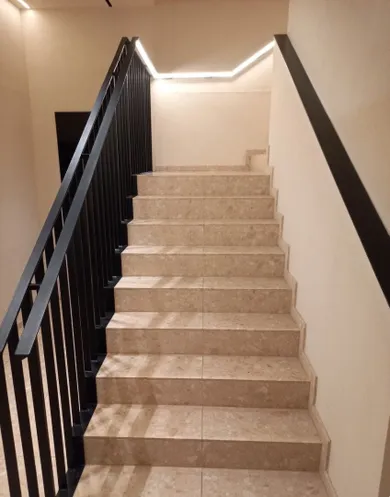 Na prenájom 2-izbový byt, 42 m², Bratislava-Ružinov