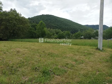 Na predaj pozemok, Lúčka