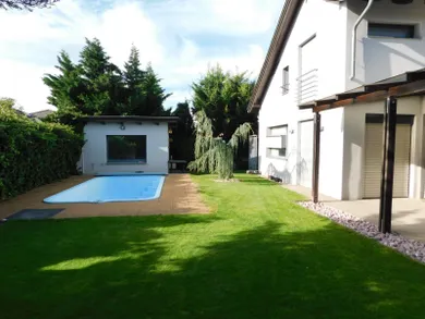 Domy na predaj 5-izbový, Bratislava-Vajnory · €729 000