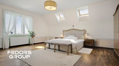 Na predaj 4-izbový byt, 174 m², Bratislava-Staré Mesto, Timravina