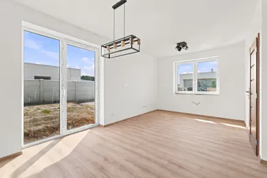 Na predaj 4-izbový dom, 105 m², Horný Bar