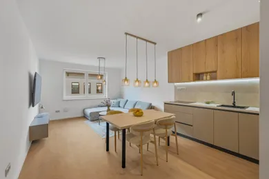 Na predaj 4-izbový byt, 92 m², Trnava, Trnava / Pekárska