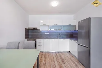 Na predaj 2-izbový byt, 63 m², Bratislava-Nové Mesto, Nobelova