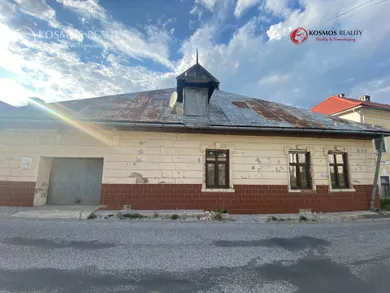 Na predaj 4-izbový dom, 250 m², Smolník