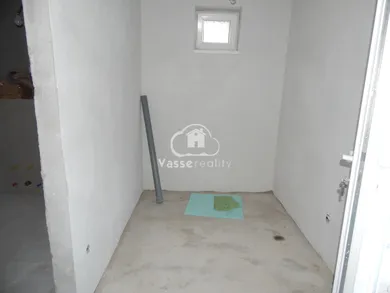Na predaj 3-izbový dom, 130 m², Šurany
