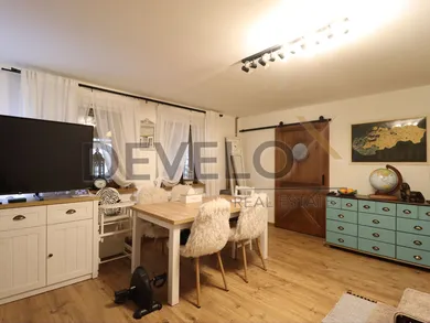 Na predaj 1-izbový dom, 100 m², Sekule