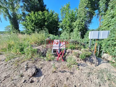 Na predaj pozemok, 105 m², Bohdanovce