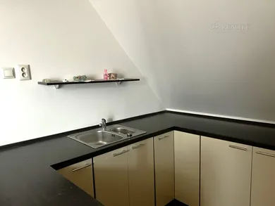 Na predaj 5-izbový dom, 528 m², Beluša, Podhorie