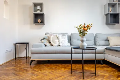 Eladó lakások, 2-szobás, Košice-Staré Mesto · €230 000