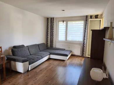 Mieszkania na wynajem, 3-pokojowe, Banská Bystrica · €720