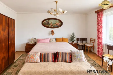 Na predaj 4-izbový dom, 97 m², Banka, Topoľčianska