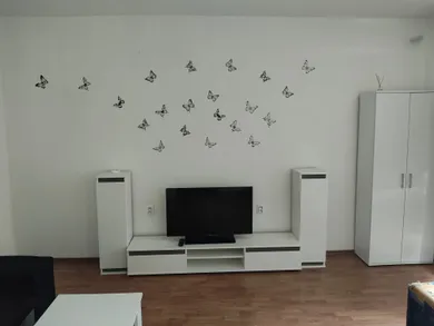 Na prenájom 2-izbový byt, 50 m², Senica, Hollého