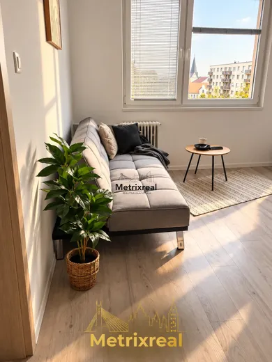 Na prenájom 2-izbový byt, 50 m², Dunajská Streda