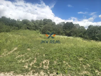Na predaj pozemok, 598 m², Porúbka