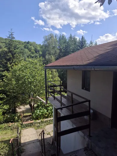Na predaj 2-izbový rekreačný dom, 42 m², Snina