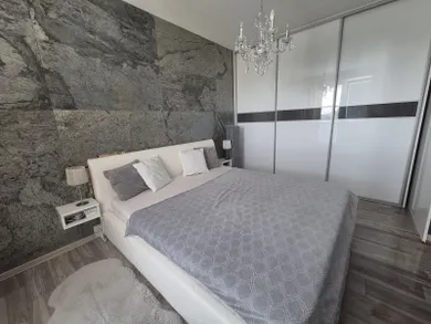 Na predaj 3-izbový byt, 62 m², Zlaté Moravce