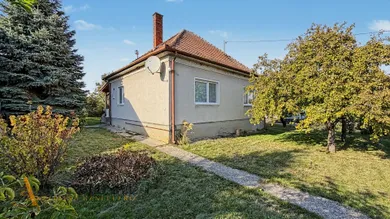 Na prenájom 3-izbový dom, 97 m², Horné Štitáre, Hlavná
