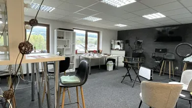 Na predaj komerčné, 71 m², Púchov, Námestie Slobody