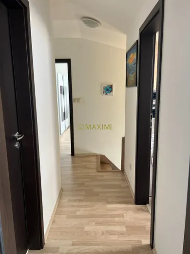 Na predaj 3-izbový byt, 83 m², Zohor, Školská