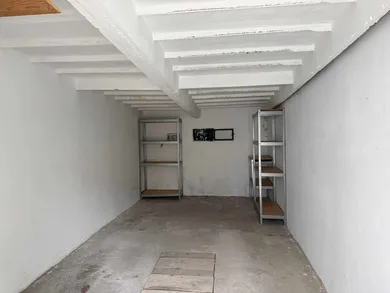 Na prenájom objekt, 16 m², Bratislava-Ružinov, Miletičova