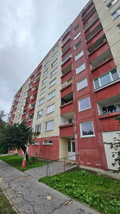 Mieszkania na wynajem, 1-pokojowe, Handlová · €40 000