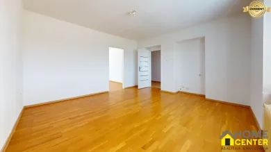 Mieszkania na sprzedaż, 2-pokojowe, Komárno · €105 000