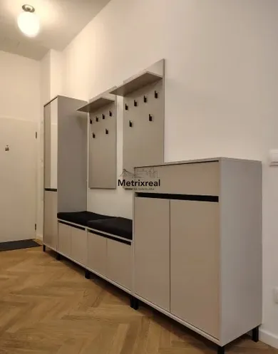 Na prenájom byt, 72 m², Bratislava-Staré Mesto, 2
