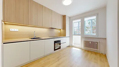 Na predaj 3-izbový byt, 68 m², Bratislava-Karlova Ves, Majerníkova