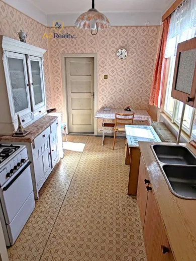 Na predaj 2-izbový dom, 60 m², Komárno