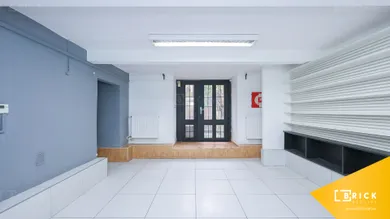 Na prenájom komerčné v Bratislava-Staré Mesto · €1 097 · Čiastočná rekonštrukcia