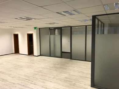 Na prenájom komerčné, 100 m², Bratislava-Nové Mesto, Smrečianska