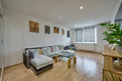 Na predaj 3-izbový byt, 70 m², Kráľov Brod