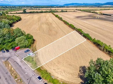 Działki na sprzedaż, Michalovce · €380 000