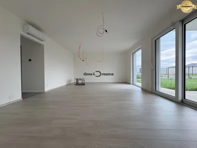 Na predaj 4-izbový dom, 136 m², Levice, Družstevnícka