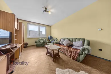 Na predaj 2-izbový byt, 66 m², Zlaté Klasy