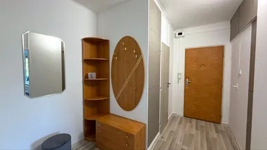 Na prenájom 2-izbový byt, 66 m², Levice, Ul. kpt. J. Nálepku