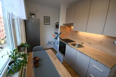 Квартири в оренду, 2-кімнатні, Prešov · €750