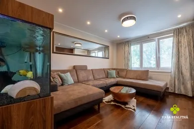 Na predaj 3-izbový byt, 83 m², Prievidza, Traťová