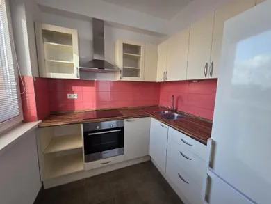 Na predaj 2-izbový byt, 50 m², Pezinok