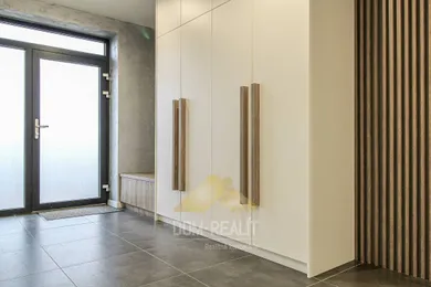 Na predaj dom v Pohranice · €360 000 · Novostavba