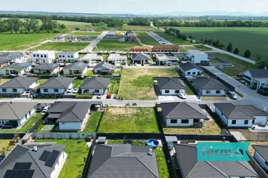 Na predaj pozemok, 69 m², Mokrance