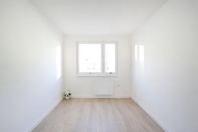 Na predaj 3-izbový byt, 68 m², Bratislava-Petržalka, Bulíkova