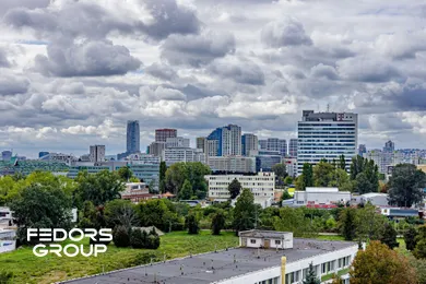 Na predaj 4-izbový byt, 117 m², Bratislava-Ružinov, Mierová