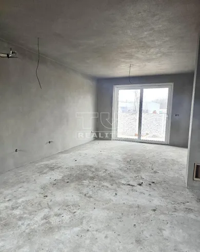 Na predaj dom, 85 m², Lúčnica nad Žitavou