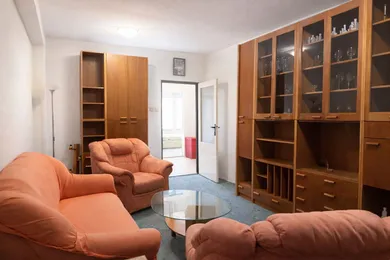 Na prenájom 2-izbový byt, 61 m², Bratislava-Rača, Karpatské námestie